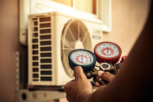 Professional Hvac Maintenance technician working in Wynnewood, PA